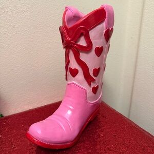 VALENTINE’S BOOT VASE